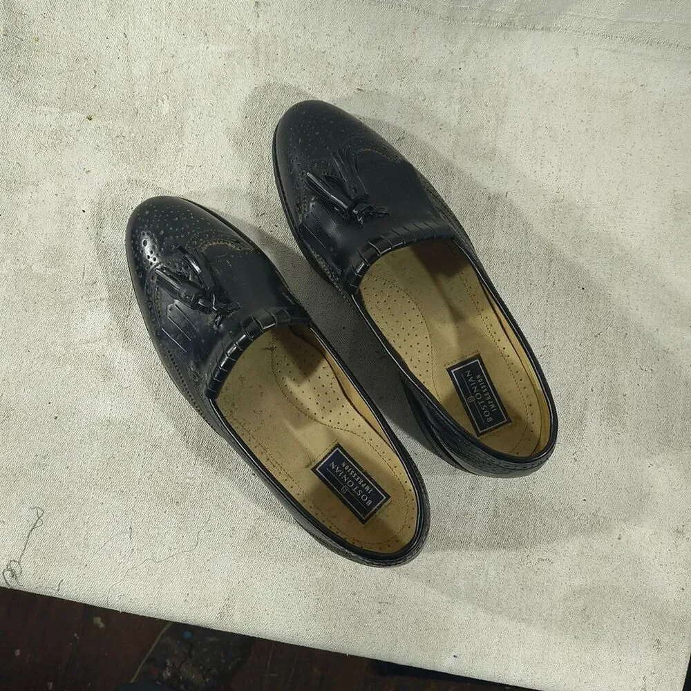 Bostonian Men's Size 9.5 Black Leather Classic Wing Tip Tassel Loafers